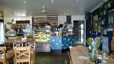 Hallowed Grounds Espresso - Redcliffe Tourism 0