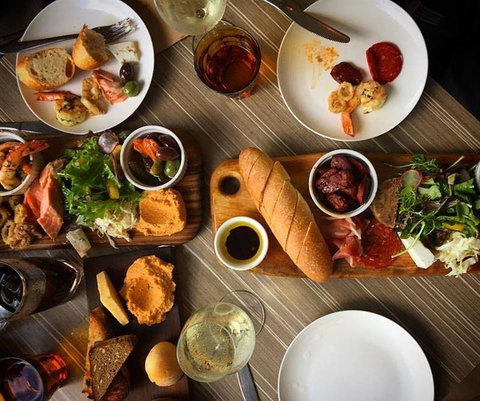 Pine & Bamboo Chinese Restaurant - Redcliffe Tourism 7