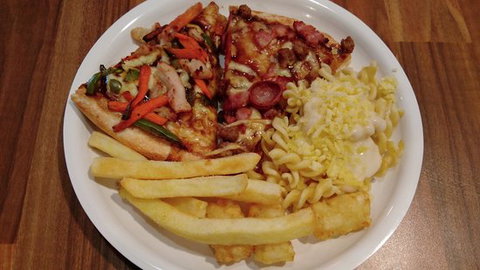 Pizza Hut - Redcliffe Tourism 0