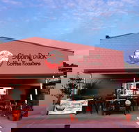 Sipping Duck Coffee Stratford - Redcliffe Tourism