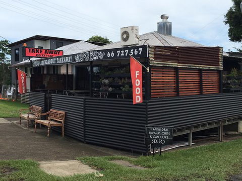 The Roundabout Takeaway - Redcliffe Tourism 0