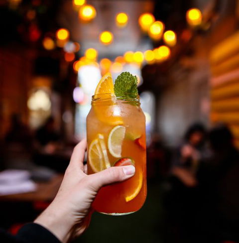 Chuckle Park Bar - Redcliffe Tourism 1