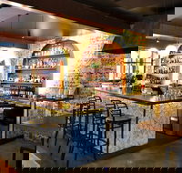 Neptune Food and Wine - Redcliffe Tourism