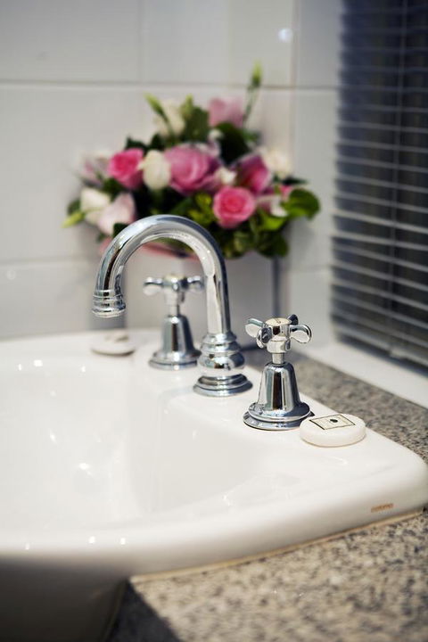 University House - ANU - Redcliffe Tourism 2