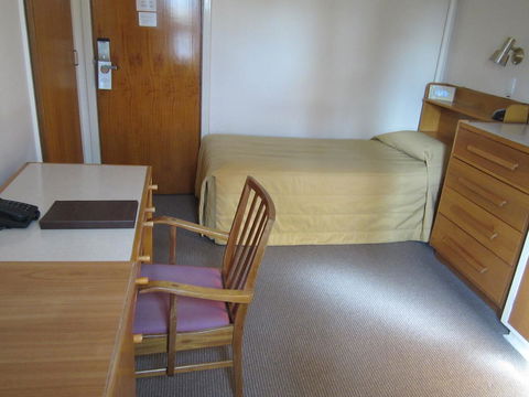 University House - ANU - Redcliffe Tourism 43