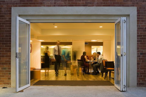 University House - ANU - Redcliffe Tourism 25