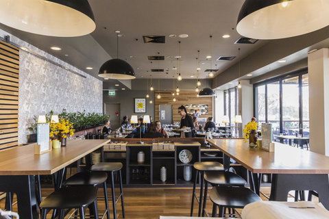 Abode Woden - Redcliffe Tourism 1