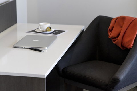 Abode Woden - Redcliffe Tourism 23