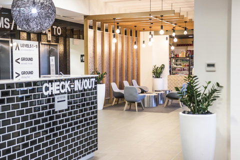 Abode Woden - Redcliffe Tourism 4