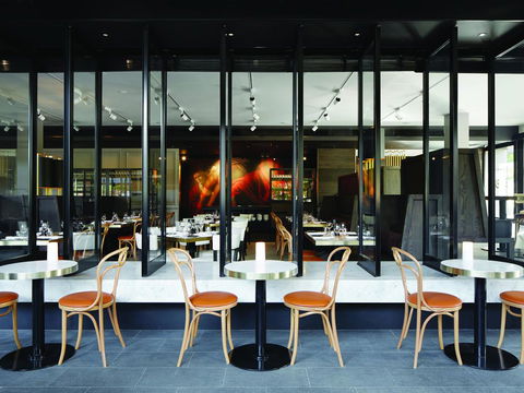 Brassey Hotel - Managed By Doma Hotels - Redcliffe Tourism 24