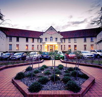 Mercure Canberra - Redcliffe Tourism