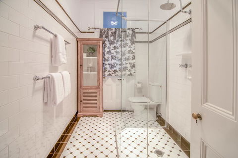 De Russie Boutique Hotel - Redcliffe Tourism 3