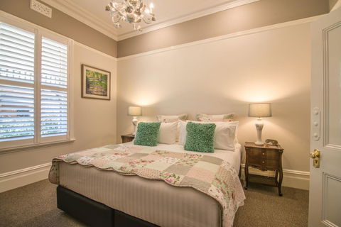 De Russie Boutique Hotel - Redcliffe Tourism 4