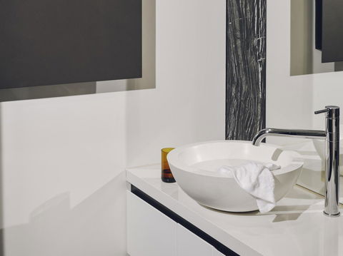 Nishi Apartments Eco Living By Ovolo - Redcliffe Tourism 5