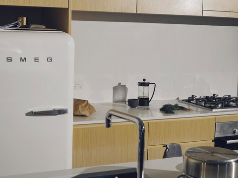 Nishi Apartments Eco Living By Ovolo - Redcliffe Tourism 11