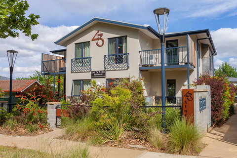 One Of A Kind Apartments - Redcliffe Tourism 35