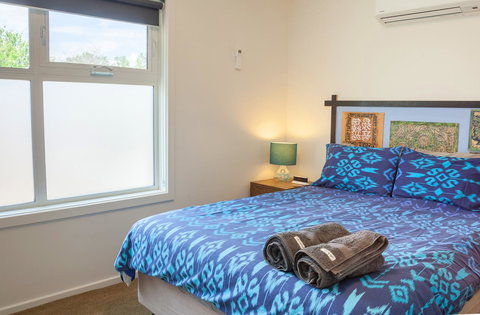 One Of A Kind Apartments - Redcliffe Tourism 22