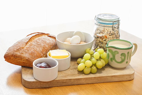 One Of A Kind Apartments - Redcliffe Tourism 9