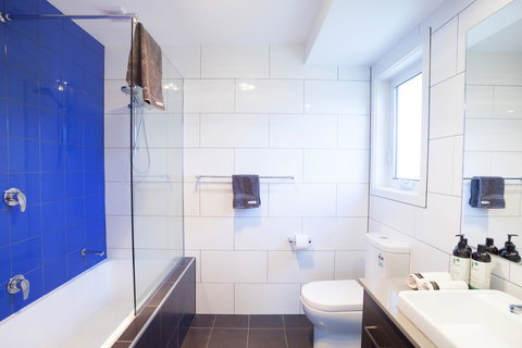 One Of A Kind Apartments - Redcliffe Tourism 29