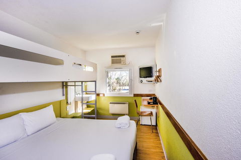 Ibis Budget Canberra - Redcliffe Tourism 17