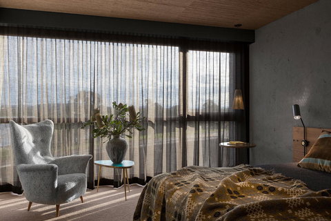 Ovolo Nishi - Redcliffe Tourism 6