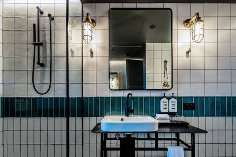 Ovolo Nishi - Redcliffe Tourism 12