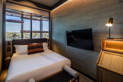 Ovolo Nishi - Redcliffe Tourism 11