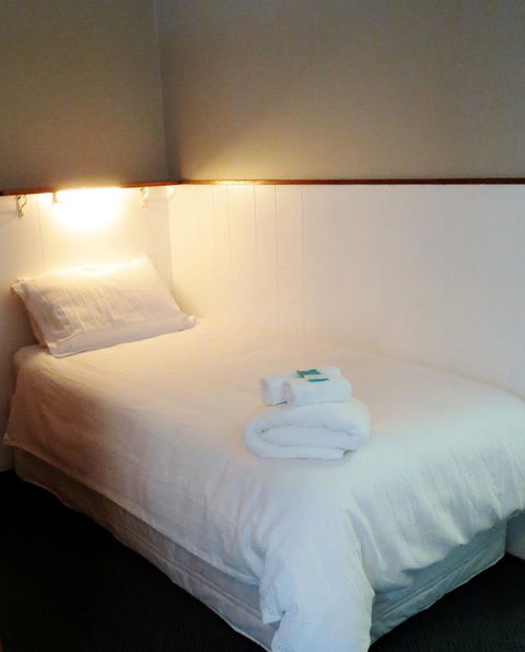 Stansbury Holiday Motel - Redcliffe Tourism 31