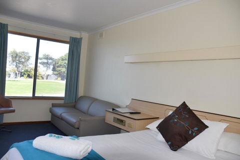 Stansbury Holiday Motel - Redcliffe Tourism 16