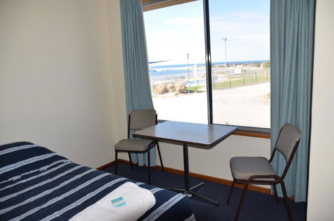 Stansbury Holiday Motel - Redcliffe Tourism 7