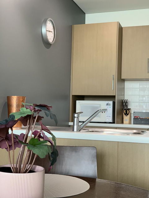Wallaroo Marina Stayz - Redcliffe Tourism 3