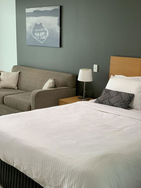 Wallaroo Marina Stayz - Redcliffe Tourism 5