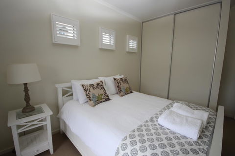 Wallaroo Marina Apartments - Redcliffe Tourism 41