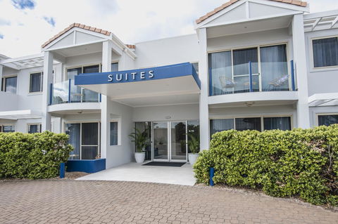 Marina Hotel - Redcliffe Tourism 20