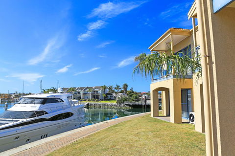 Marina Hotel - Redcliffe Tourism 27