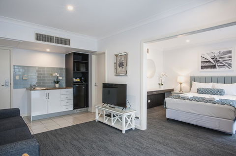 Marina Hotel - Redcliffe Tourism 26