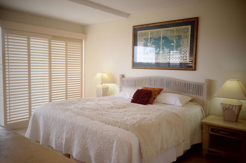 Pacific Bay Resort - Redcliffe Tourism 24