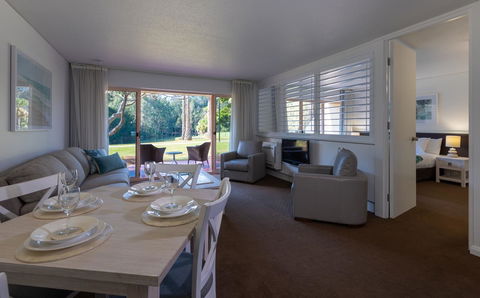 Pacific Bay Resort - Redcliffe Tourism 30