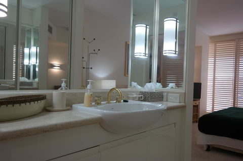Pacific Bay Resort - Redcliffe Tourism 17