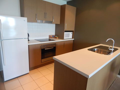 Wallaroo Marina Executive Apartments - Redcliffe Tourism 11