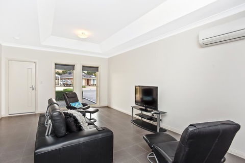 'The Hidden Diamond' - Normanville - Redcliffe Tourism 13