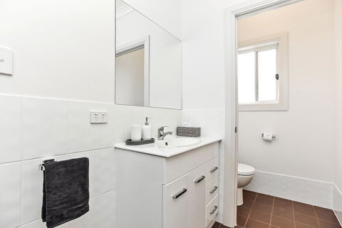 'The Hidden Diamond' - Normanville - Redcliffe Tourism 27