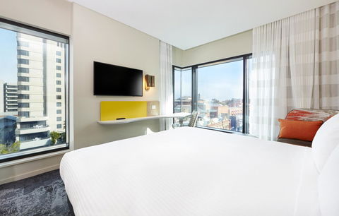 Holiday Inn Express Adelaide City Centre, An IHG Hotel - Redcliffe Tourism 6
