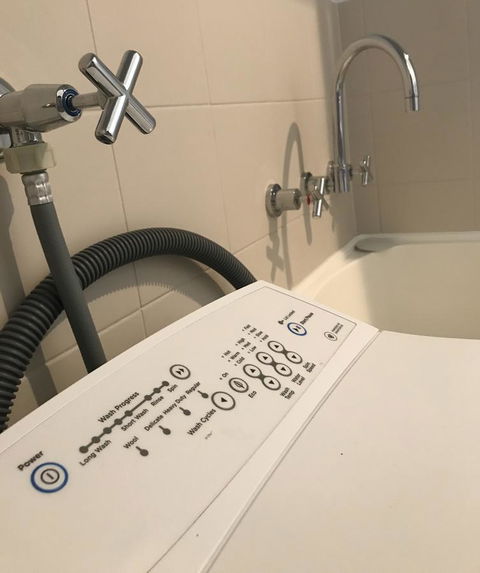 S T U D I O 22 Peaceful Retreat With Garden Views - Redcliffe Tourism 8