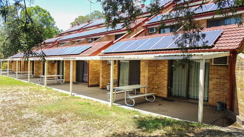 Windsor Terrace Motel - Redcliffe Tourism 16