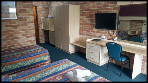 Windsor Terrace Motel - Redcliffe Tourism 15