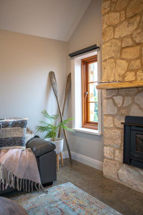 Lucy's Cottage - Redcliffe Tourism 8