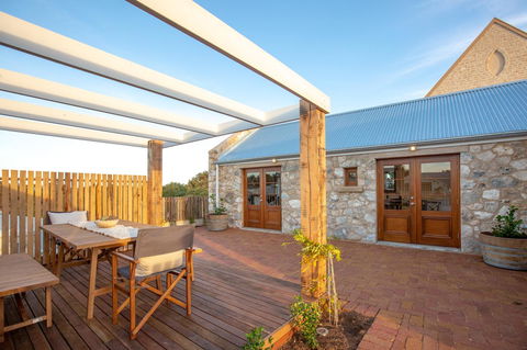 Lucy's Cottage - Redcliffe Tourism 19