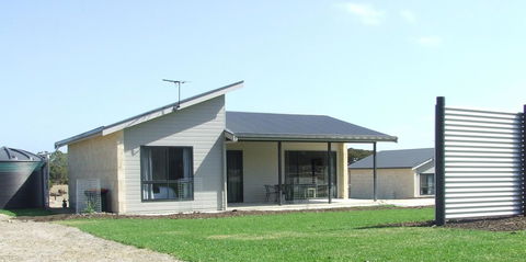 Jalilla Village - Redcliffe Tourism 0