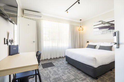 Nightcap At Finsbury Hotel - Redcliffe Tourism 32